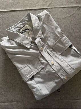 Eddie Bauer Light Blue Mesh-Lined Casual Shirt